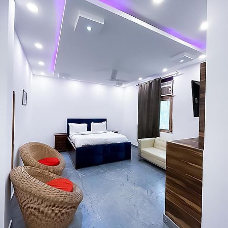 Hotel Js Garden - Near Jaypee Hospital نويدا المظهر الخارجي الصورة