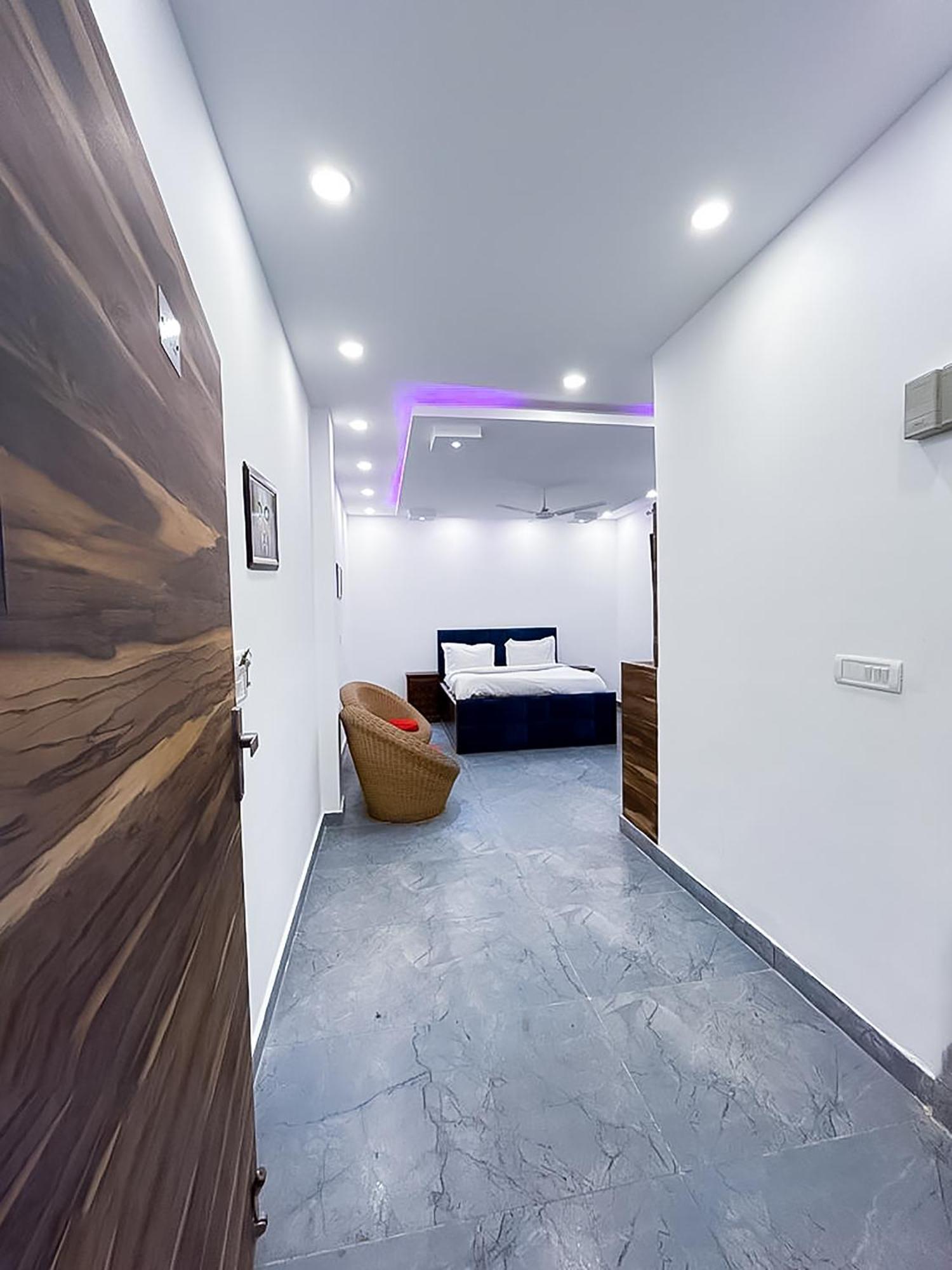 Hotel Js Garden - Near Jaypee Hospital نويدا المظهر الخارجي الصورة