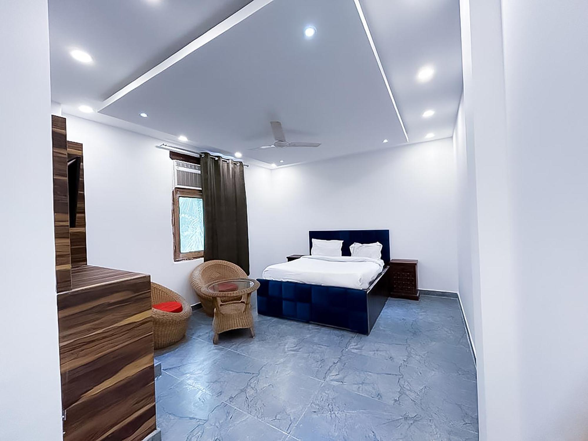 Hotel Js Garden - Near Jaypee Hospital نويدا المظهر الخارجي الصورة